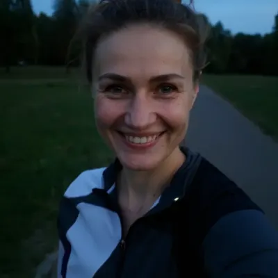 Шатенка